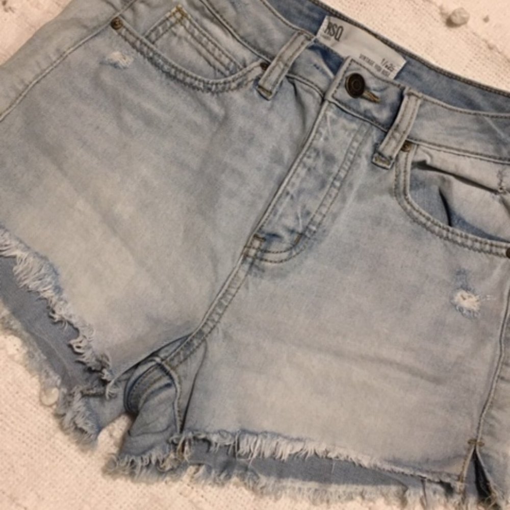 Tillys RSQ Denim shorts size 1/25
